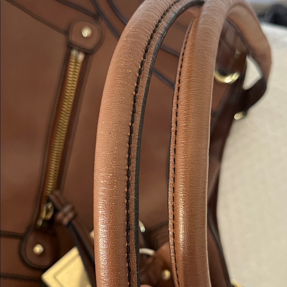 Etienne Aigner Rich Brown Leather Shoulder Bag - Picture 15 of 16